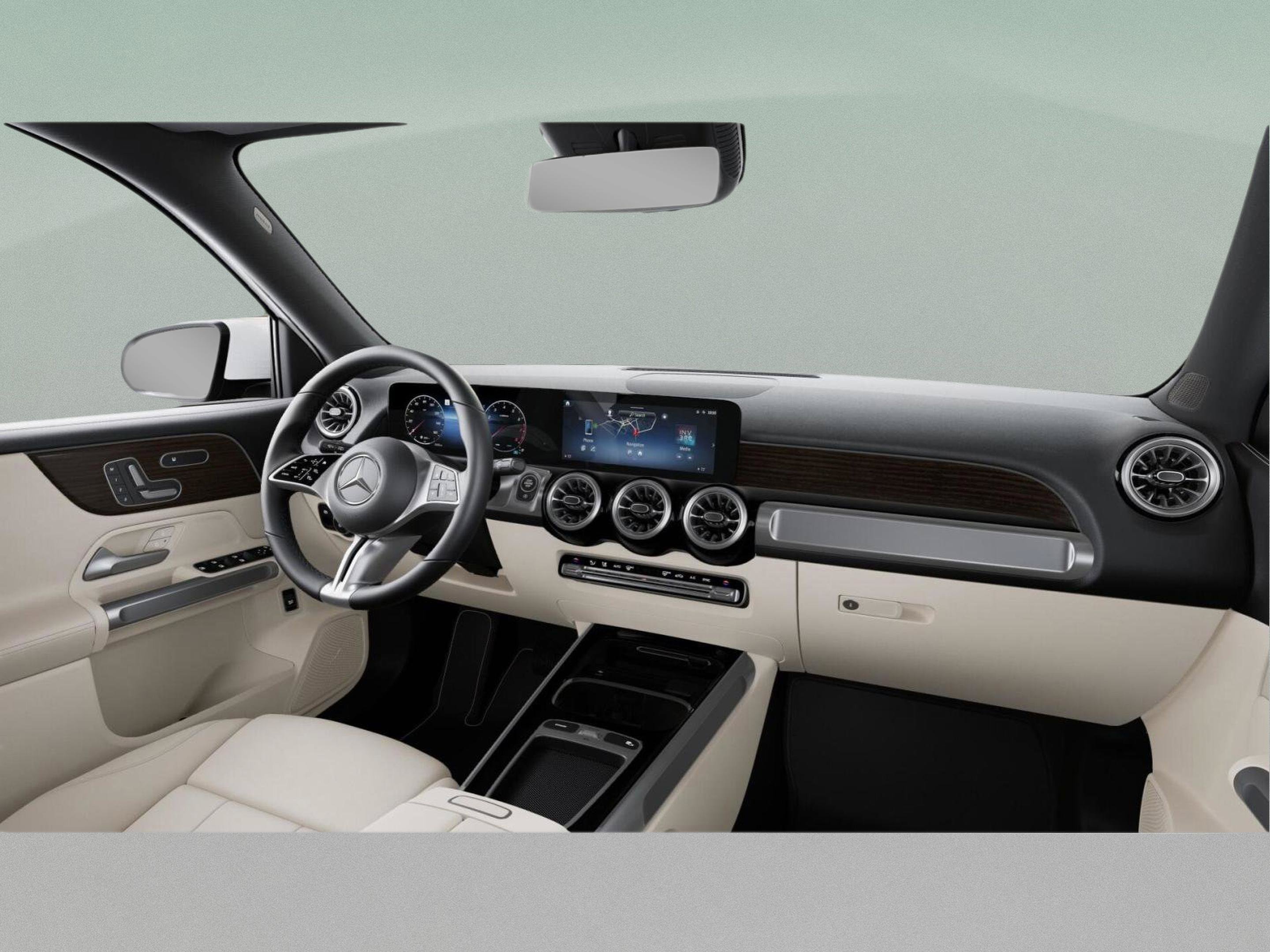 Certified 2026 Mercedes-Benz GLB 250 image 44