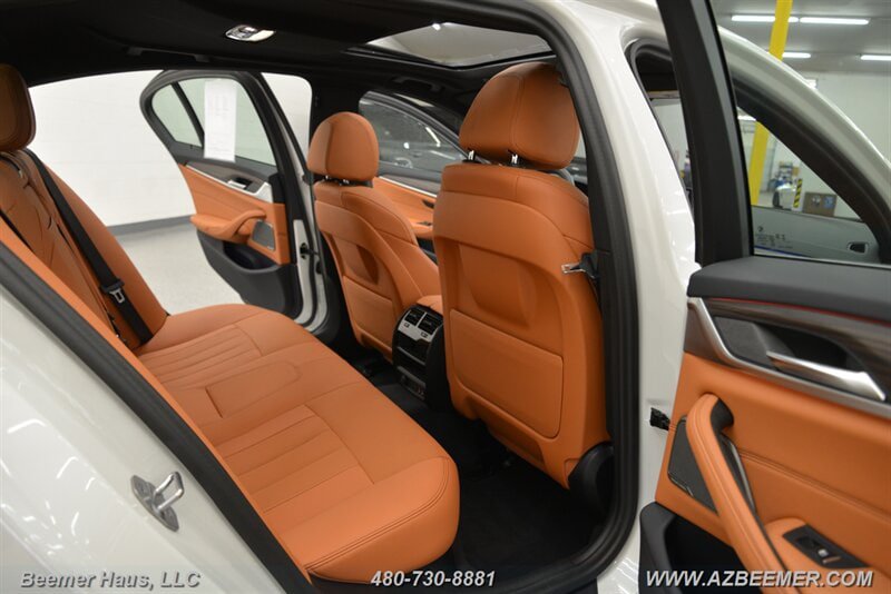 Used 2023 BMW 530i w/ Premium Package RWD image 27