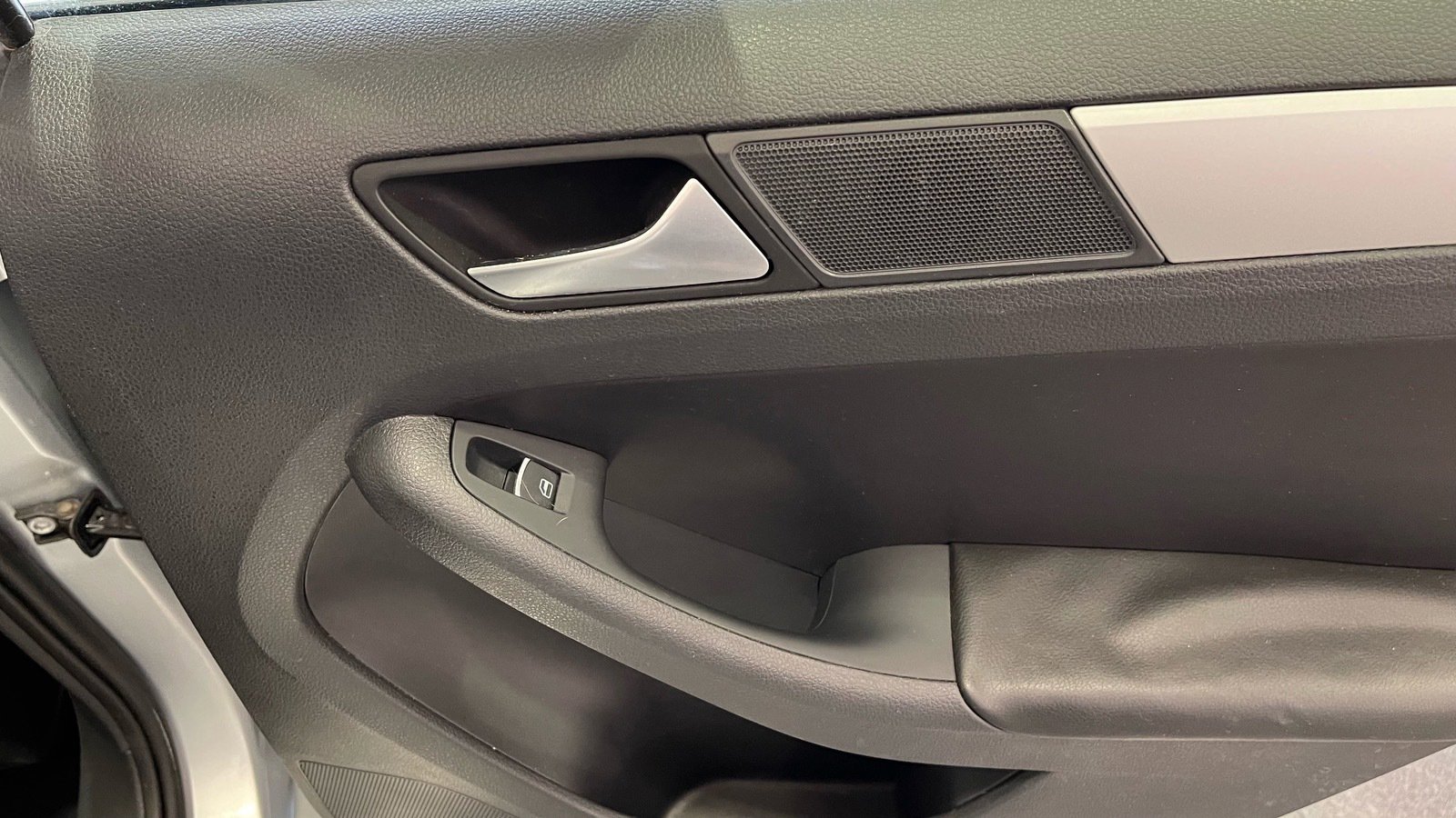 Used 2013 Volkswagen Jetta SE image 40