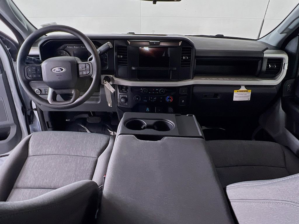 New 2026 Ford F450 XL w/ XL Chrome Package image 7