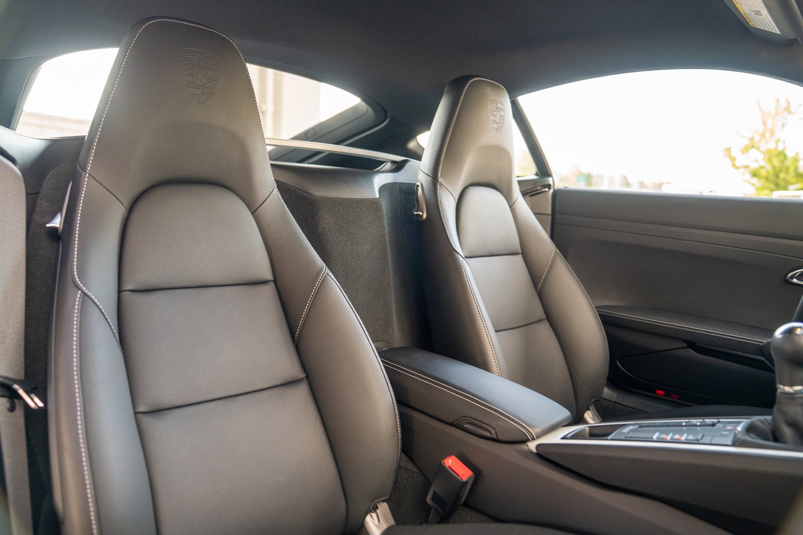 Used 2025 Porsche 718 Cayman image 23