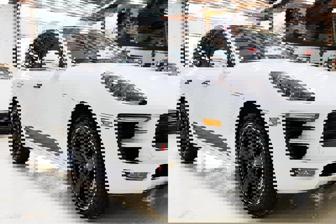 Used 2018 Porsche Macan GTS image 26