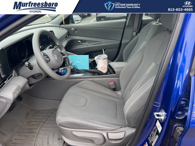 Used 2022 Hyundai Elantra SEL FWD image 9