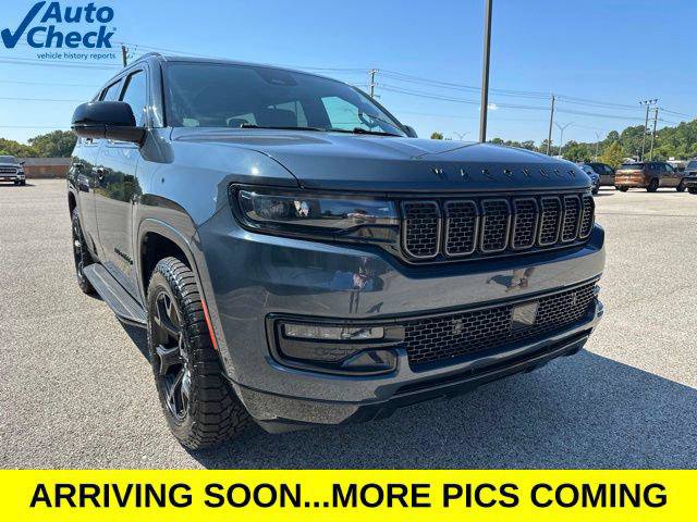 Certified 2024 Jeep Wagoneer Series II AWD/4WD image 3