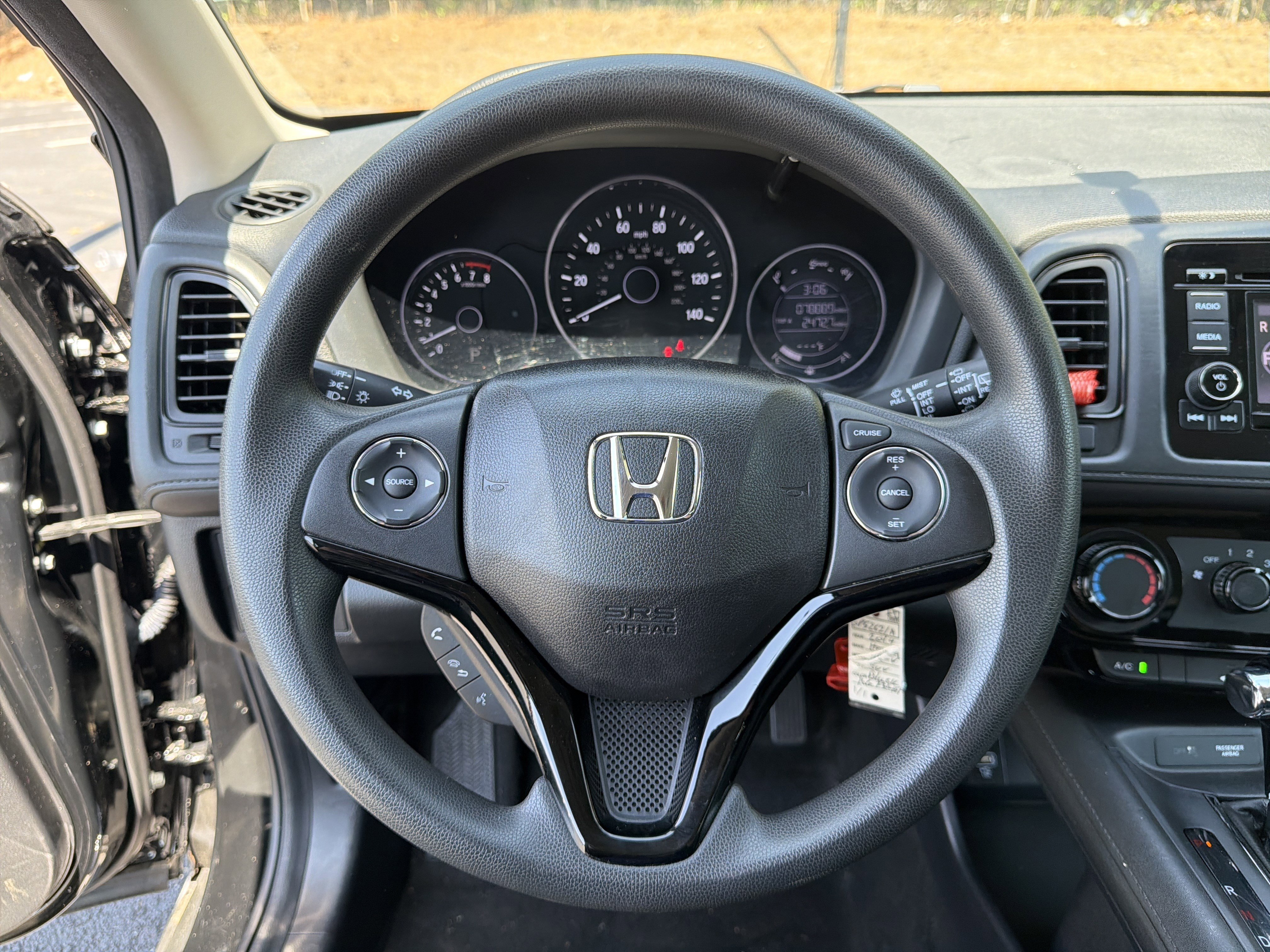 Used 2019 Honda HR-V LX image 28