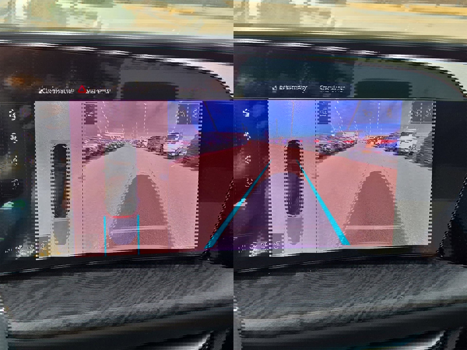 Used 2025 Audi Q5 Premium w/ Convenience Package image 18