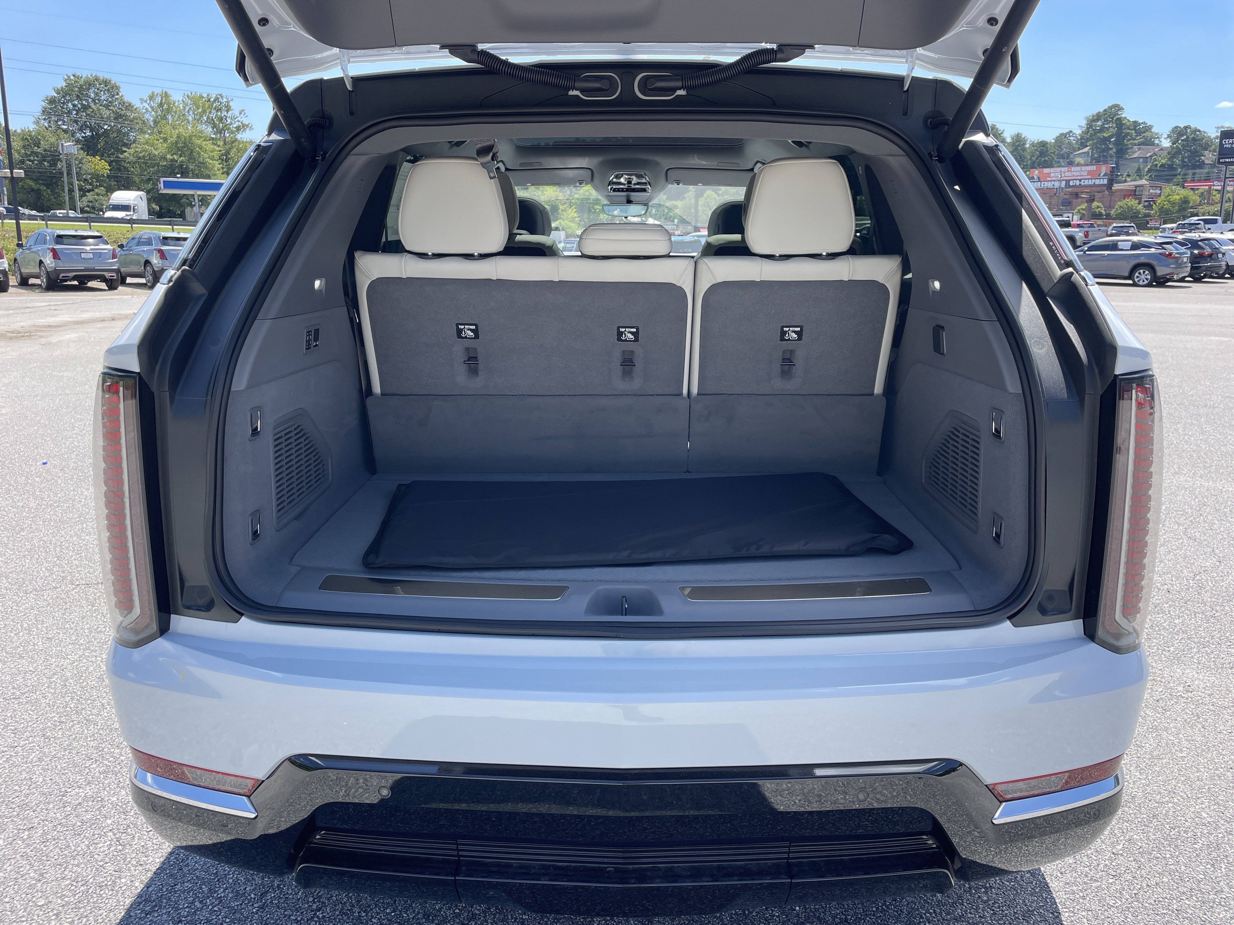 New 2026 Cadillac Escalade IQ Luxury 1 image 6