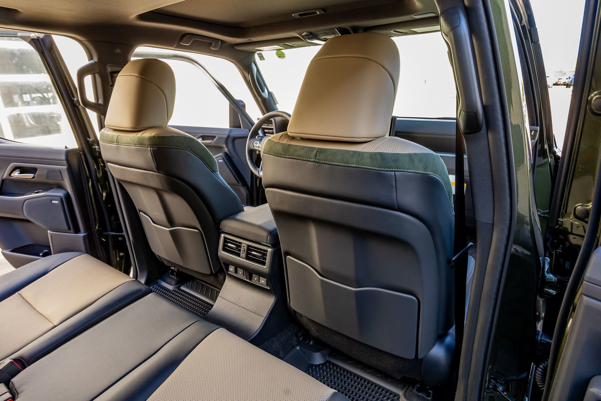 Used 2026 Lexus GX 550 image 32