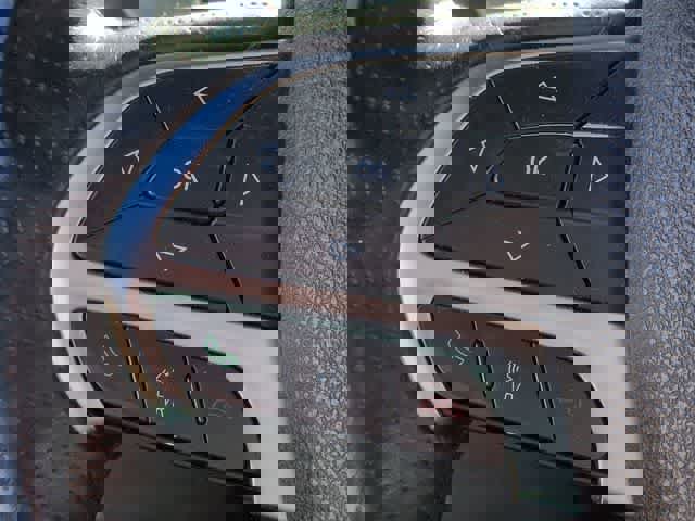 Used 2015 Jeep Grand Cherokee SRT w/ Luxury Group II image 25