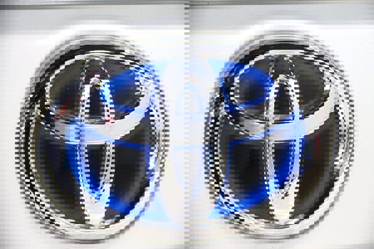 Used 2020 Toyota RAV4 XSE AWD/4WD image 14