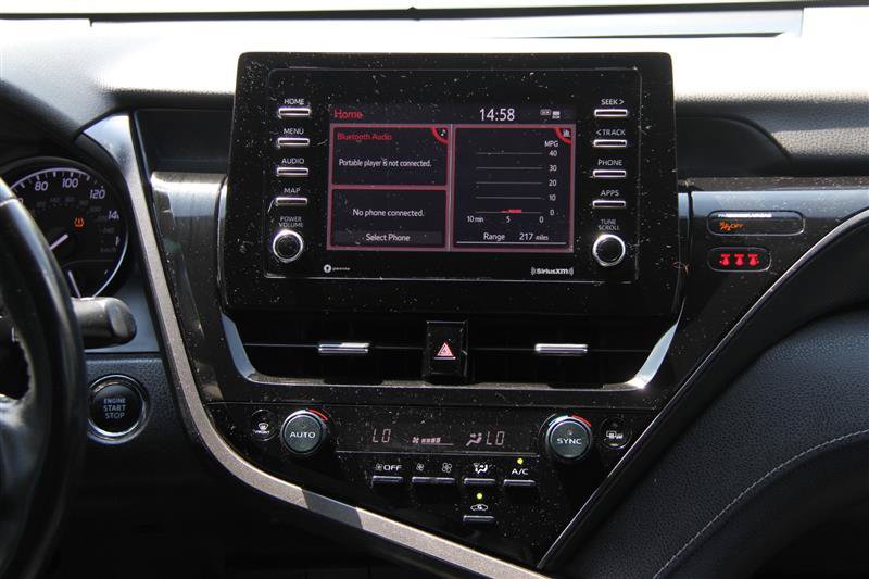 Used 2022 Toyota Camry SE w/ Cold Weather Package FWD image 24