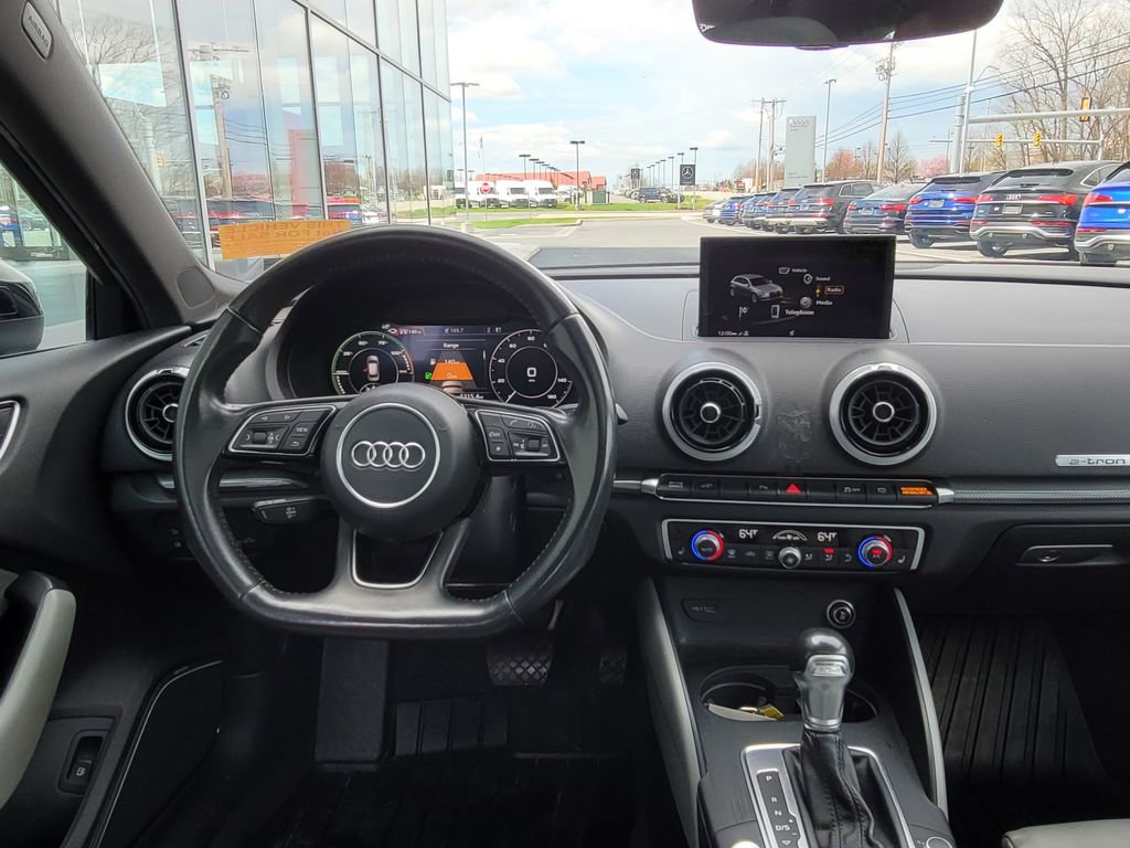 Used 2018 Audi A3 e-tron Premium Plus w/ Technology Package image 13