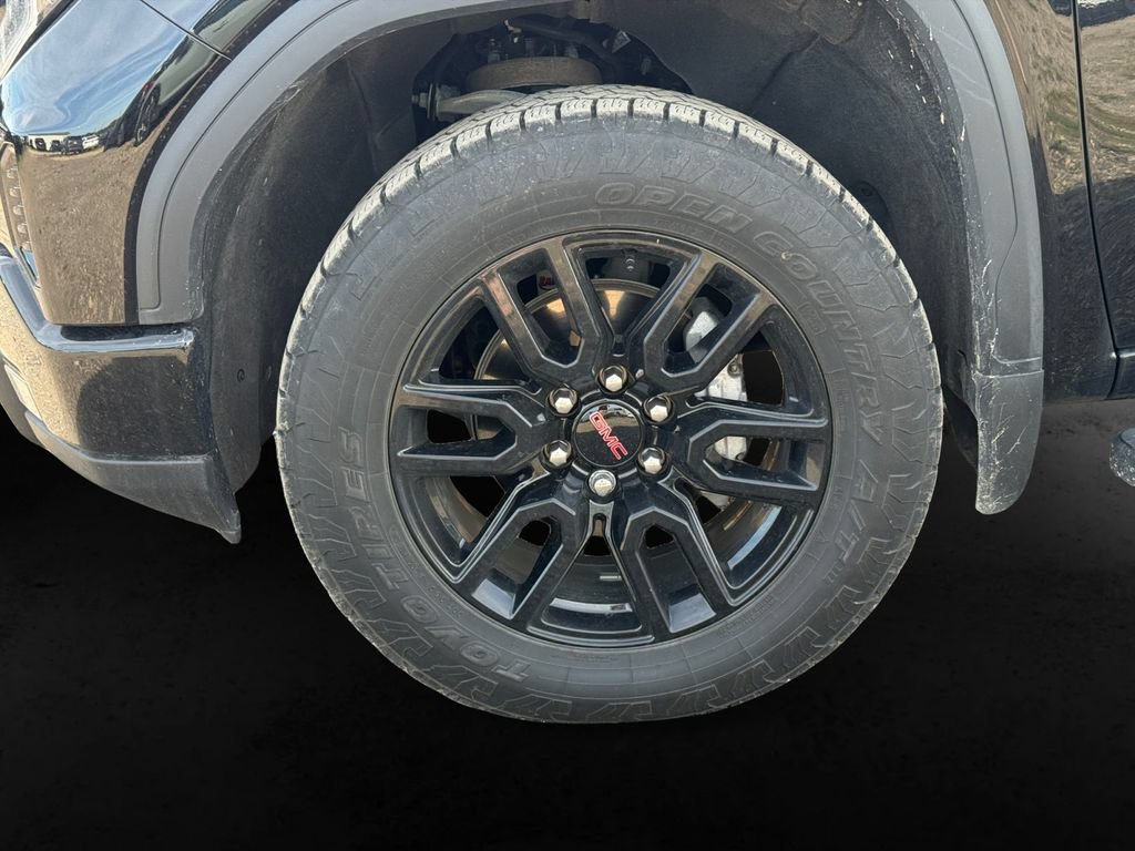Used 2025 GMC Sierra 1500 Elevation w/ Elevation Premium Package AWD/4WD image 13