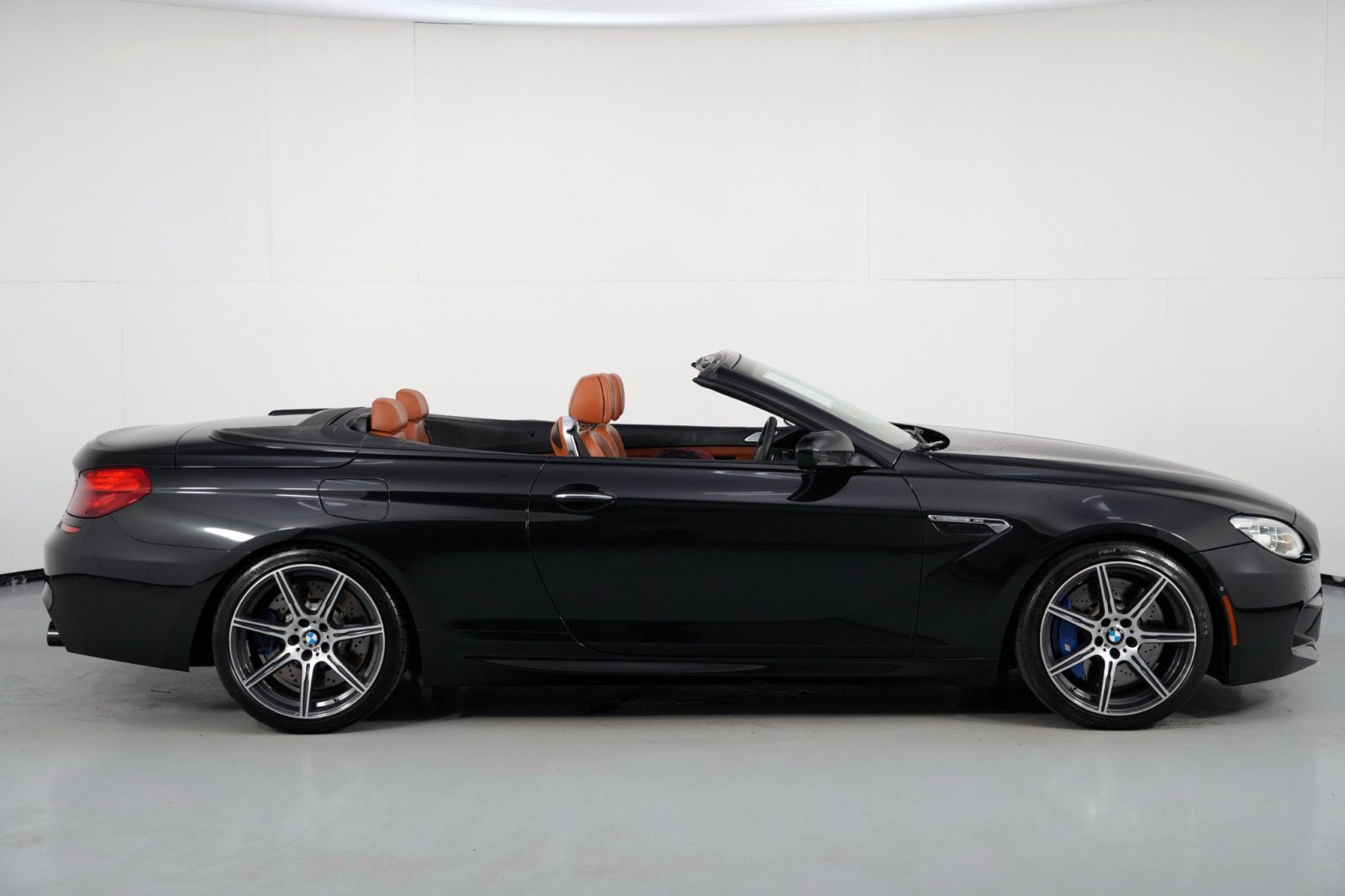 Used 2017 BMW M6 w/ Competition, Executive & Dr image 52