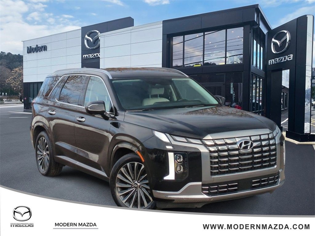 Used 2023 Hyundai Palisade Calligraphy image 1