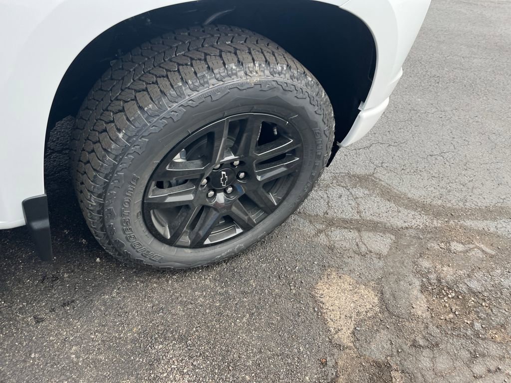 New 2026 Chevrolet Silverado 1500 Custom w/ Turbomax Blackout Package image 28