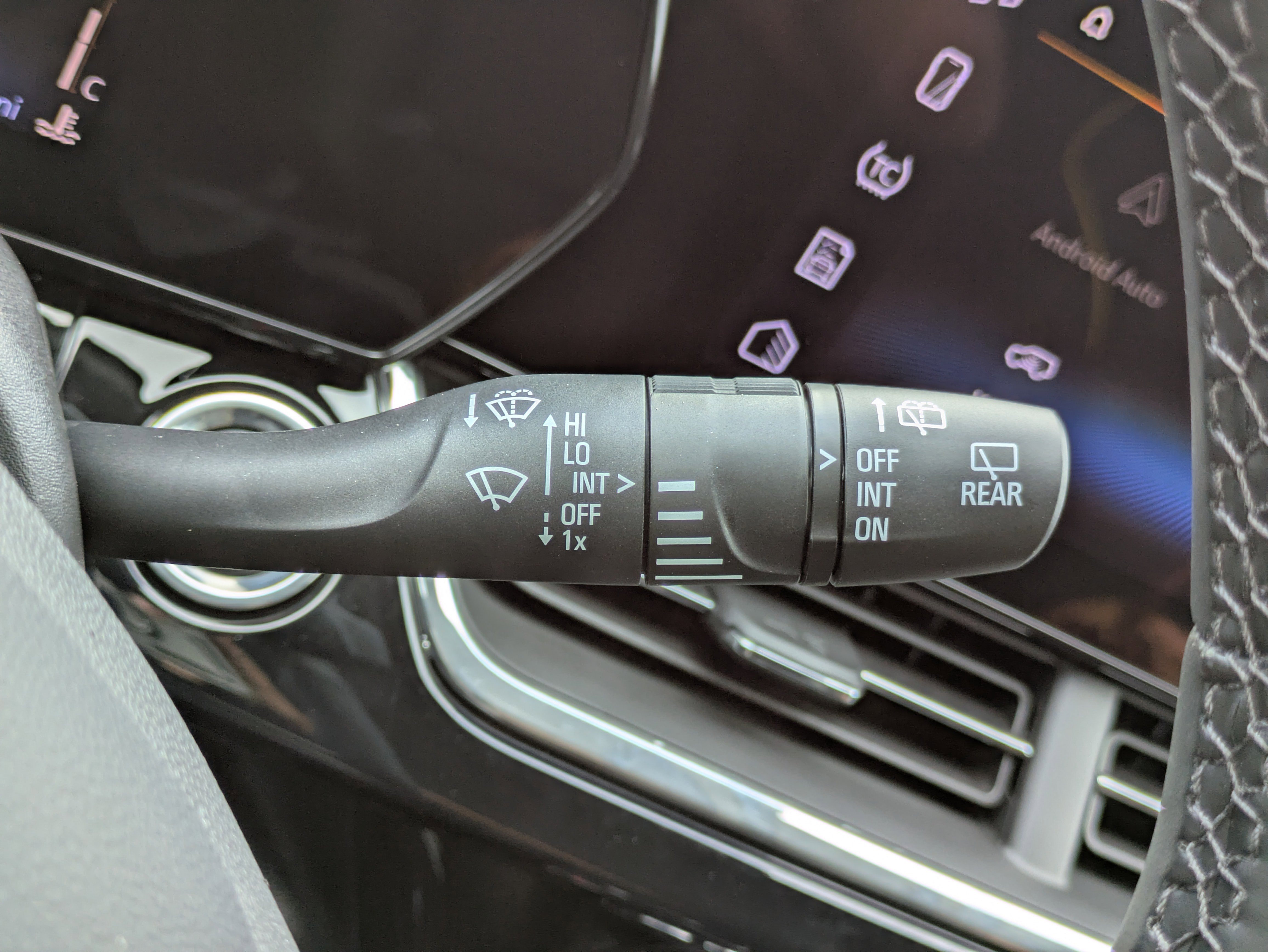 New 2025 Chevrolet Trax ACTIV w/ Driver Confidence Package image 19