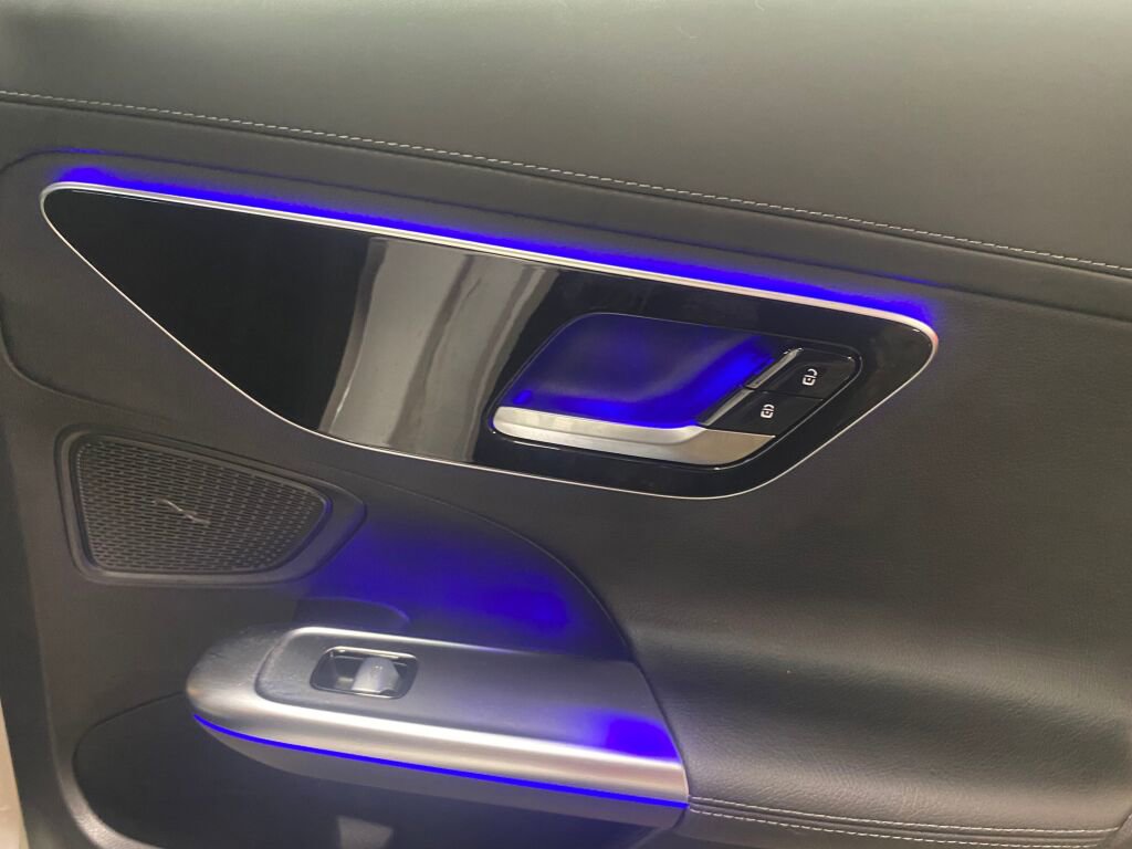 Used 2023 Mercedes-Benz C 300 4MATIC Sedan image 23