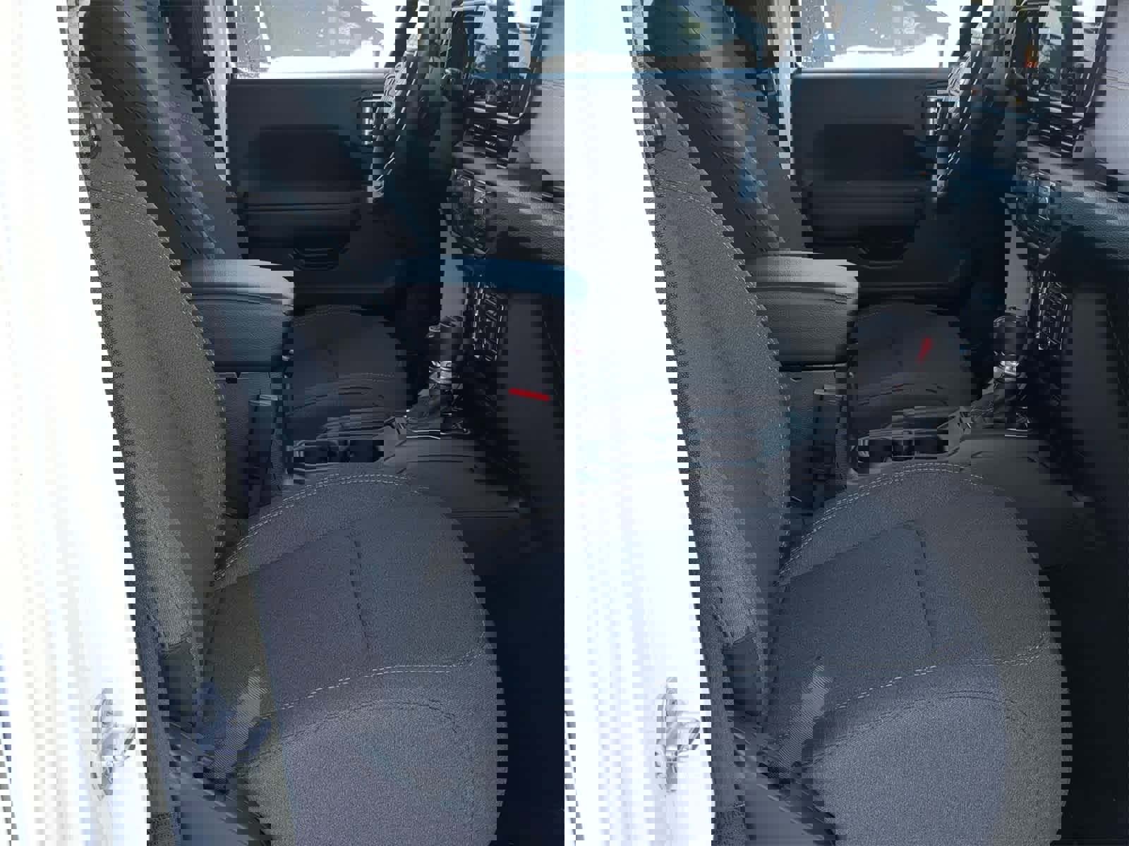 Used 2026 Jeep Wrangler Sport image 27