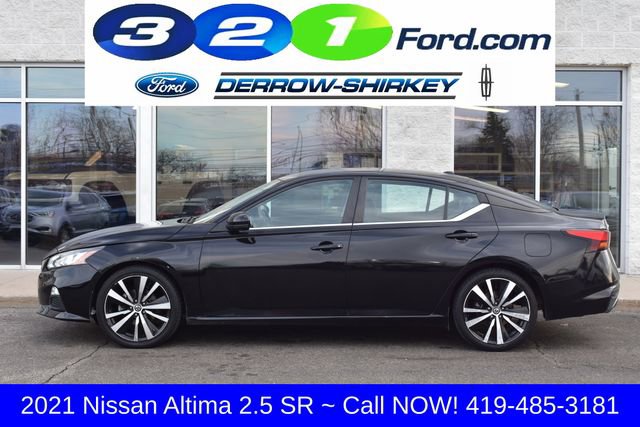 Used 2021 Nissan Altima 2.5 SR image 2