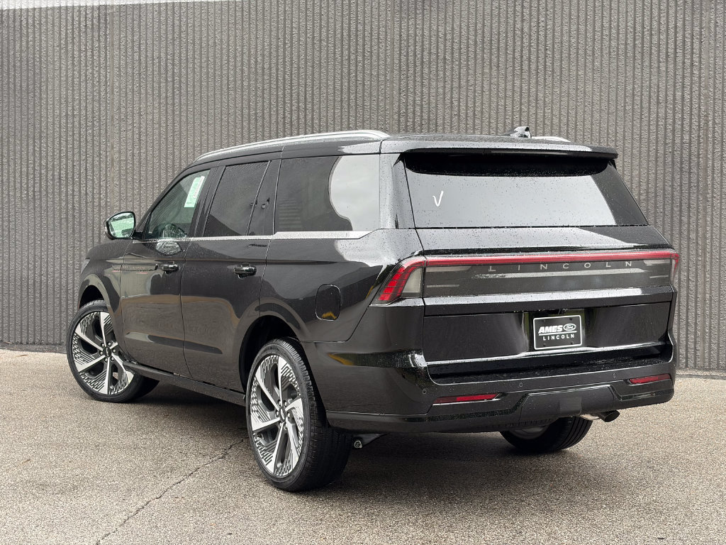 New 2027 Lincoln Navigator Black Label AWD/4WD image 5