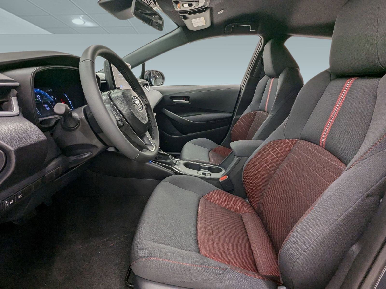 New 2026 Toyota Corolla SE image 4