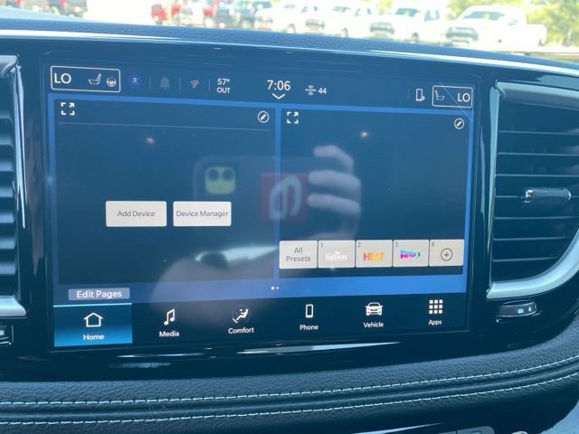 New 2026 Chrysler Pacifica Select image 21