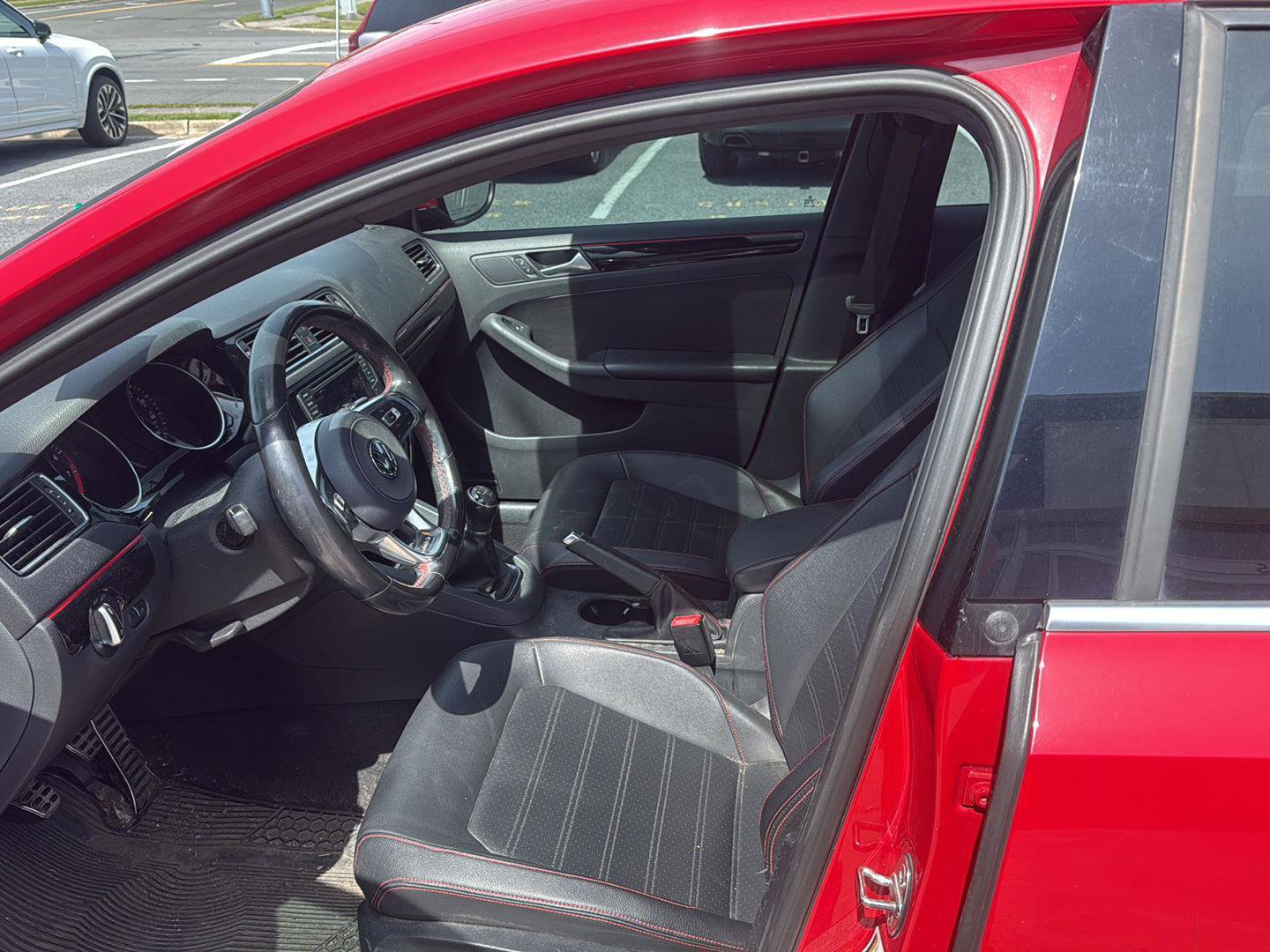 Used 2017 Volkswagen Jetta GLI FWD image 9