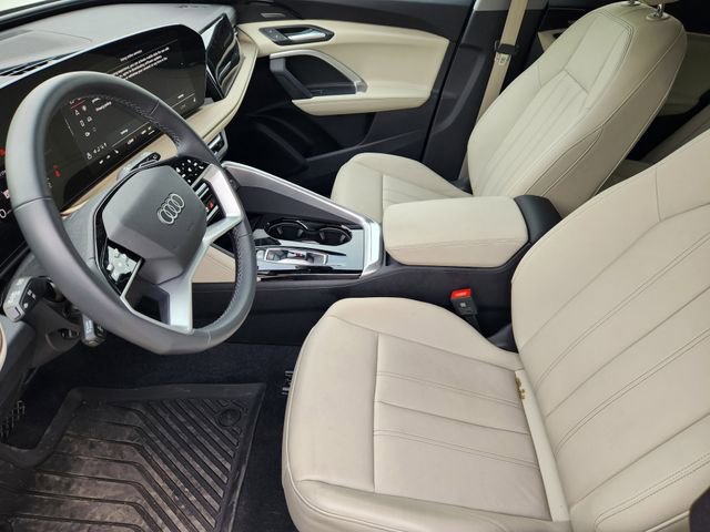 Used 2025 Audi Q5 Premium Plus image 11