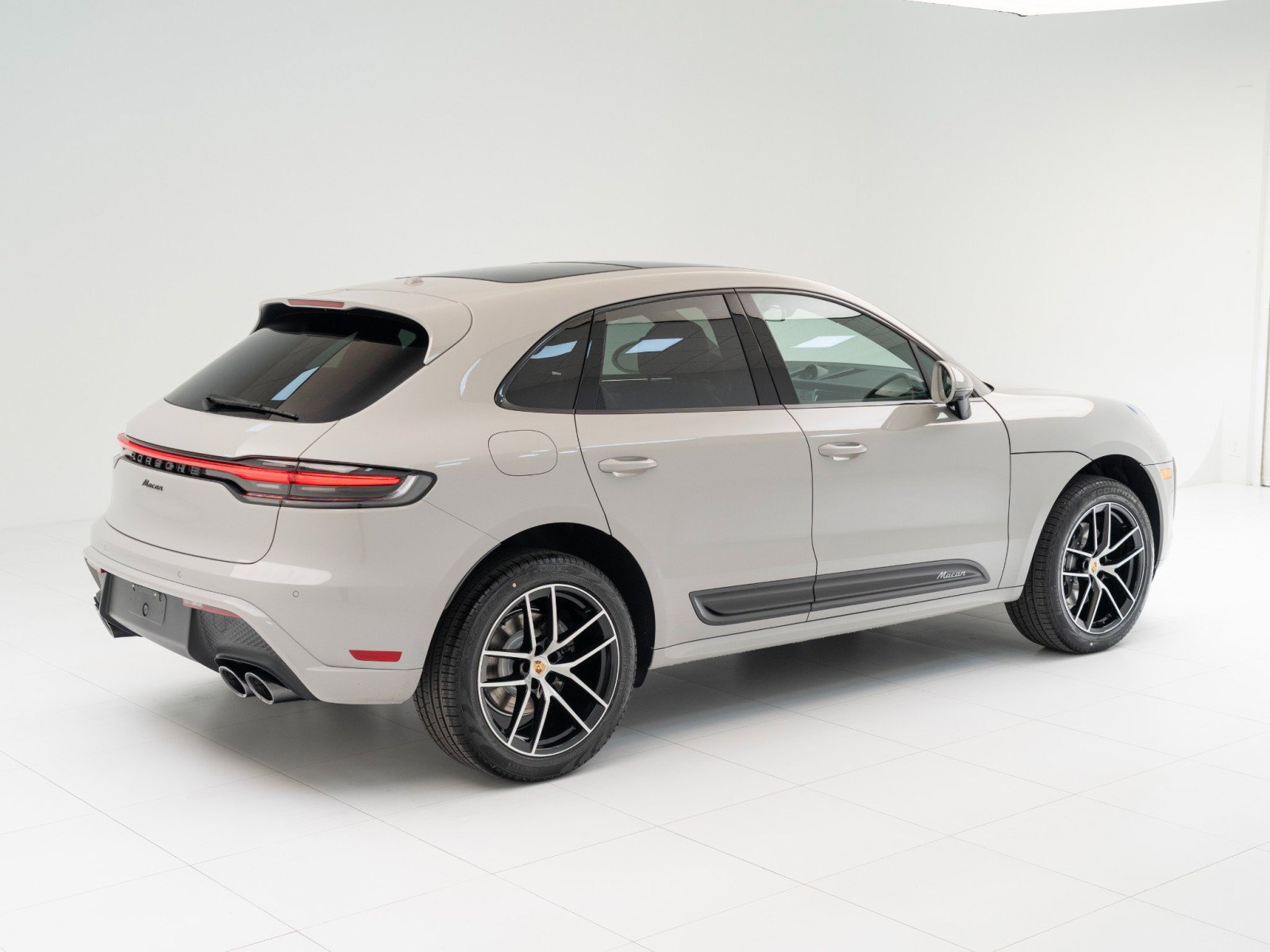 New 2026 Porsche Macan image 9