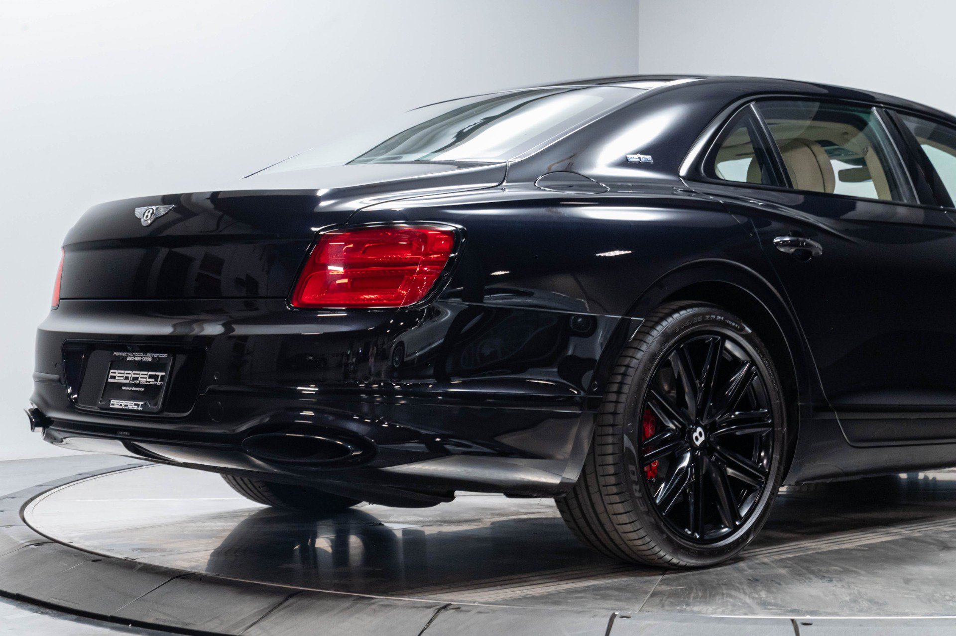 Used 2021 Bentley Flying Spur W12 AWD/4WD image 41
