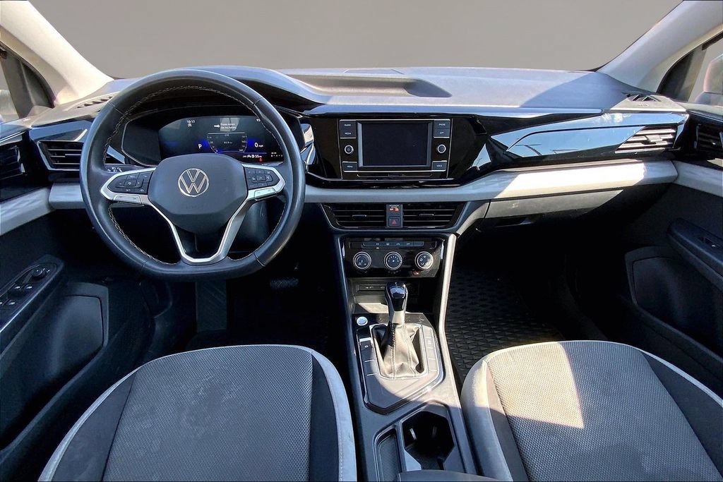 Used 2024 Volkswagen Taos S w/ MDO Package FWD image 16