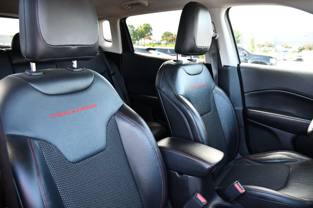 Used 2021 Jeep Compass Trailhawk AWD/4WD image 34