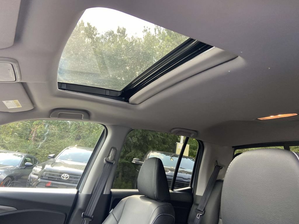 Used 2025 Honda Ridgeline RTL+ image 18