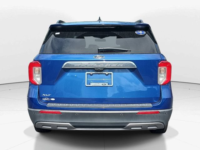 Used 2022 Ford Explorer XLT w/ Equipment Group 202A RWD image 4