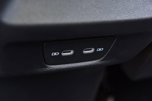 New 2026 Volkswagen Tiguan SE FWD image 24