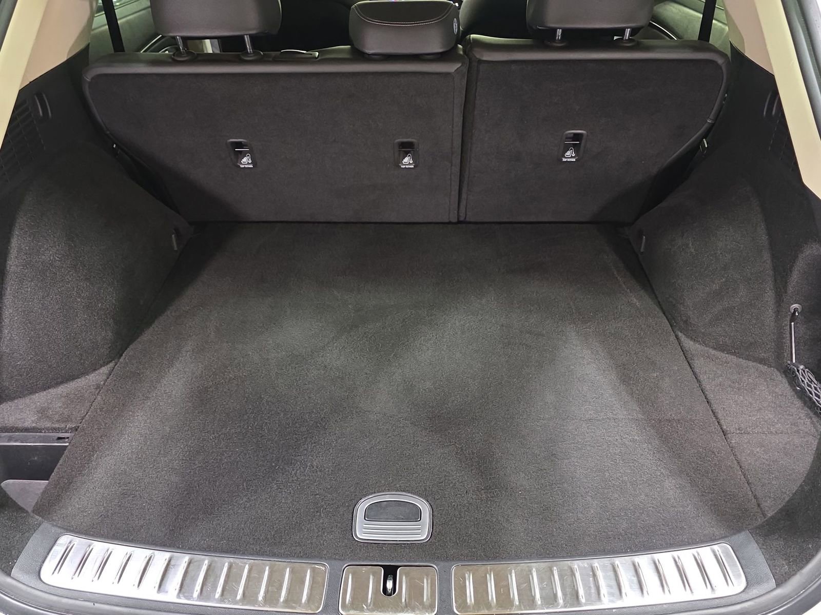 Used 2025 Genesis GV70 2.5T image 40