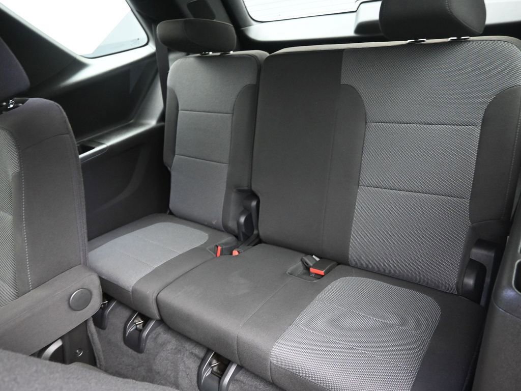 Used 2023 Chevrolet Traverse LT image 12