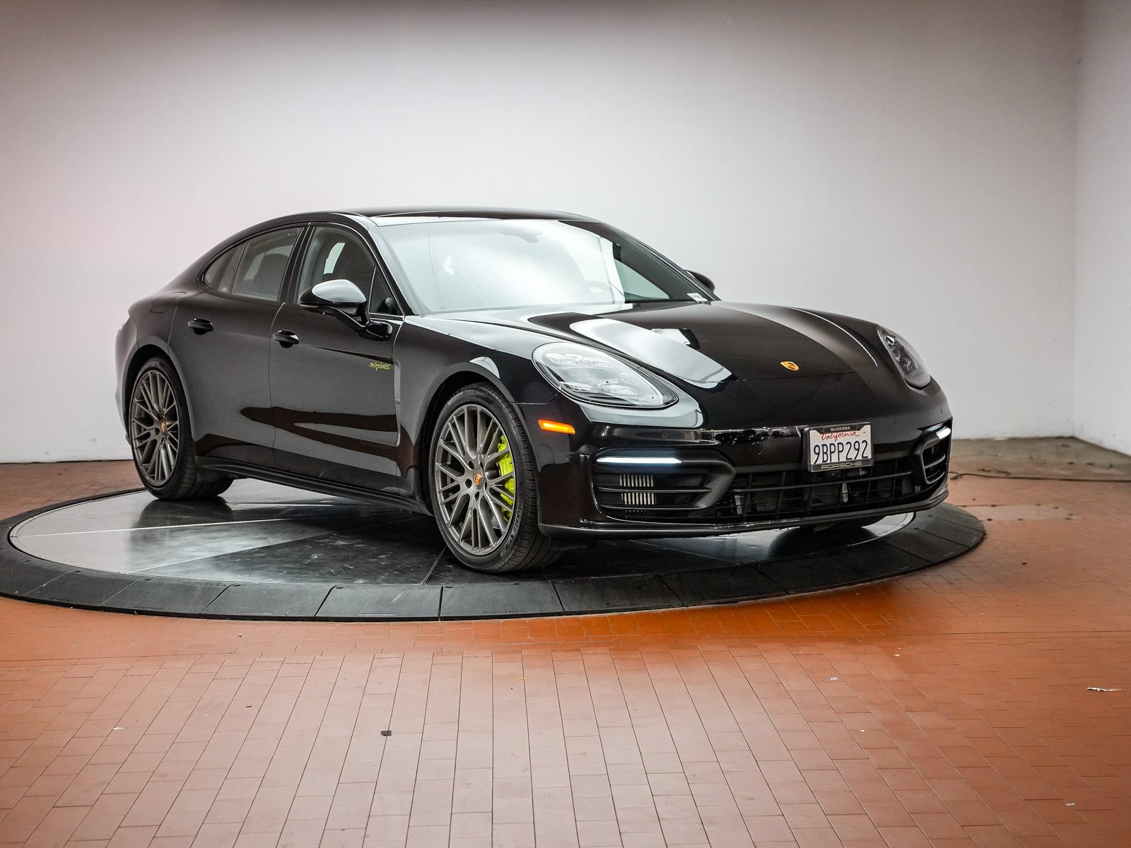 Used 2022 Porsche Panamera 4 E-Hybrid AWD/4WD image 9