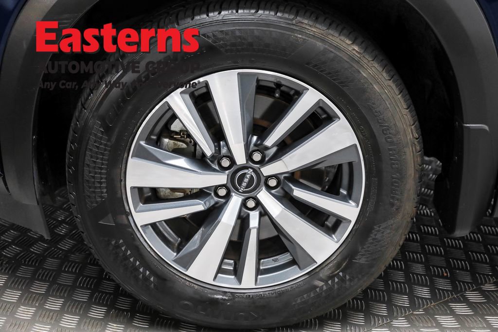 Used 2024 Nissan Pathfinder SL AWD/4WD image 32