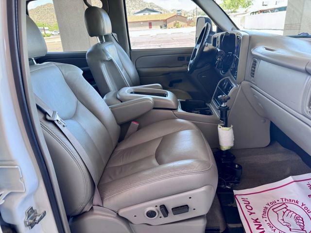 Used 2007 GMC Sierra 3500 SLT w/ Heavy-Duty Power Package image 19