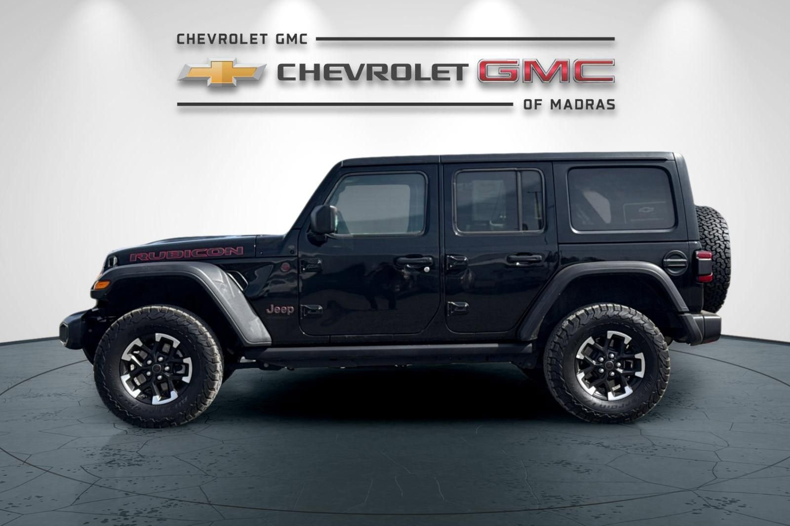 Used 2025 Jeep Wrangler Unlimited Rubicon AWD/4WD image 6