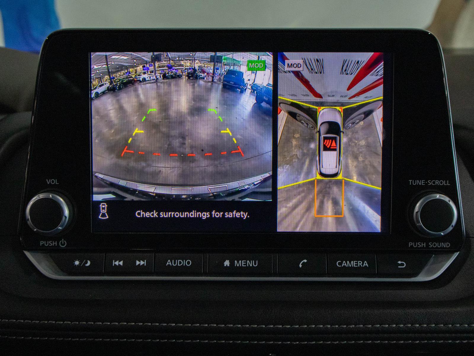 Used 2023 Nissan Rogue SL image 6