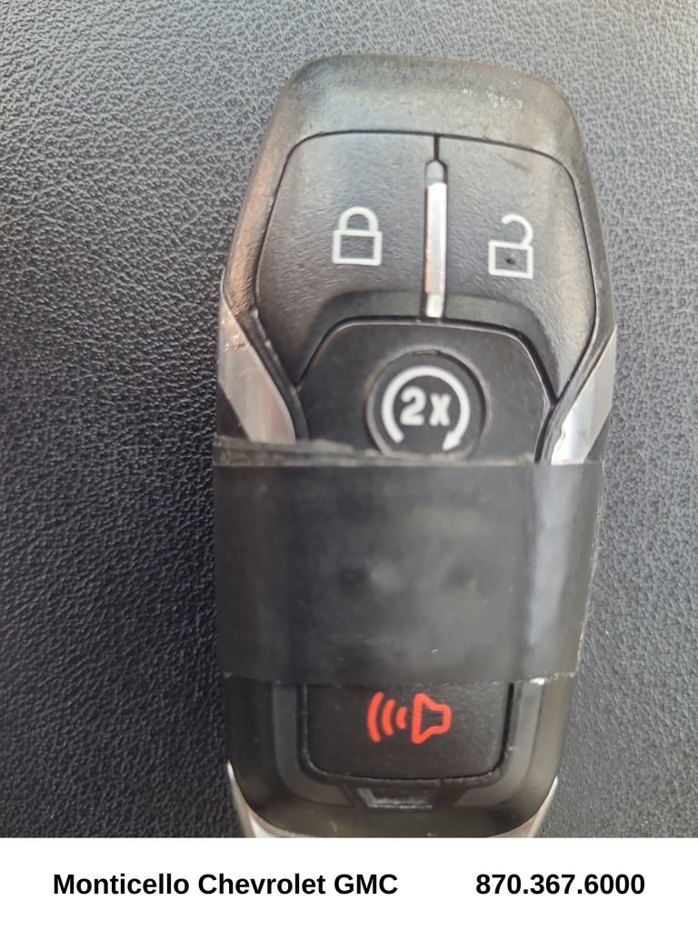 Used 2015 Ford Edge Titanium w/ Equipment Group 302A AWD/4WD image 35