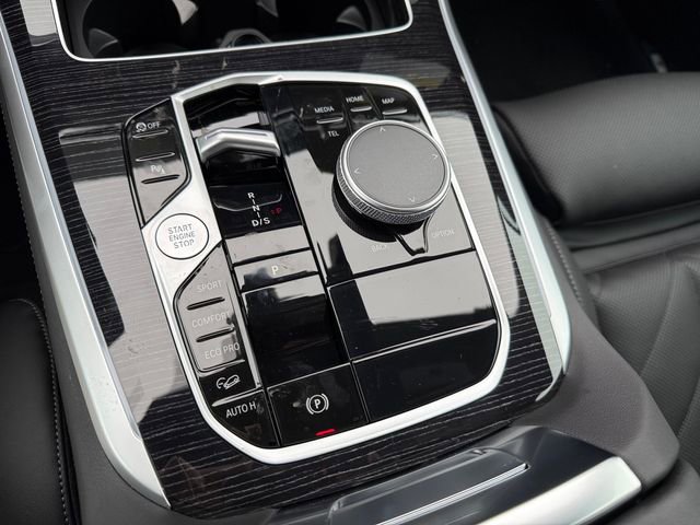 New 2026 BMW X5 xDrive40i w/ M Sport Package AWD/4WD image 21