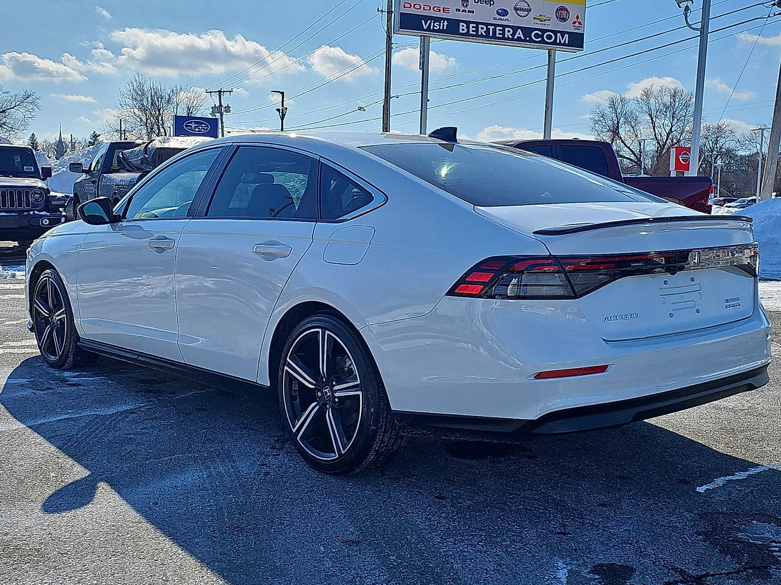 Used 2024 Honda Accord Sport image 4