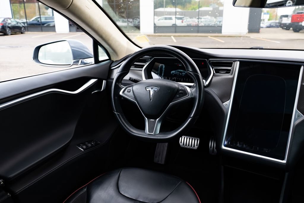 Used 2013 Tesla Model S Performance image 9