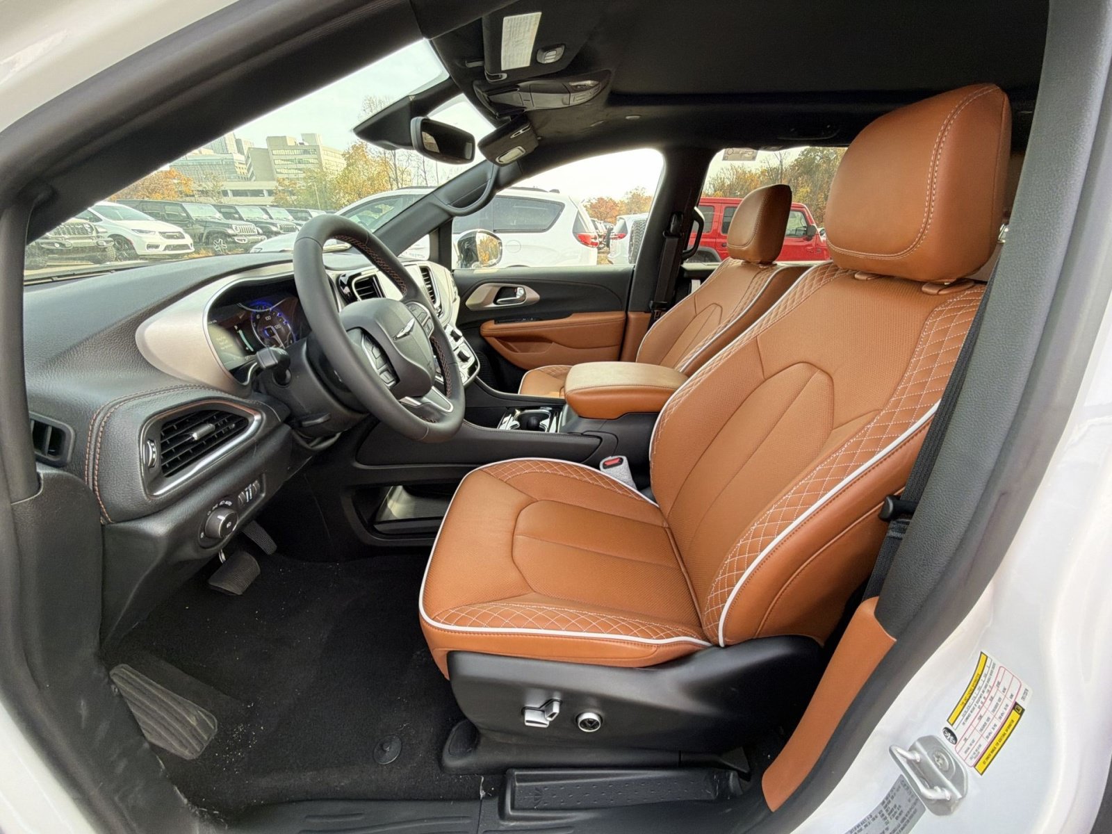 New 2026 Chrysler Pacifica Pinnacle FWD image 13