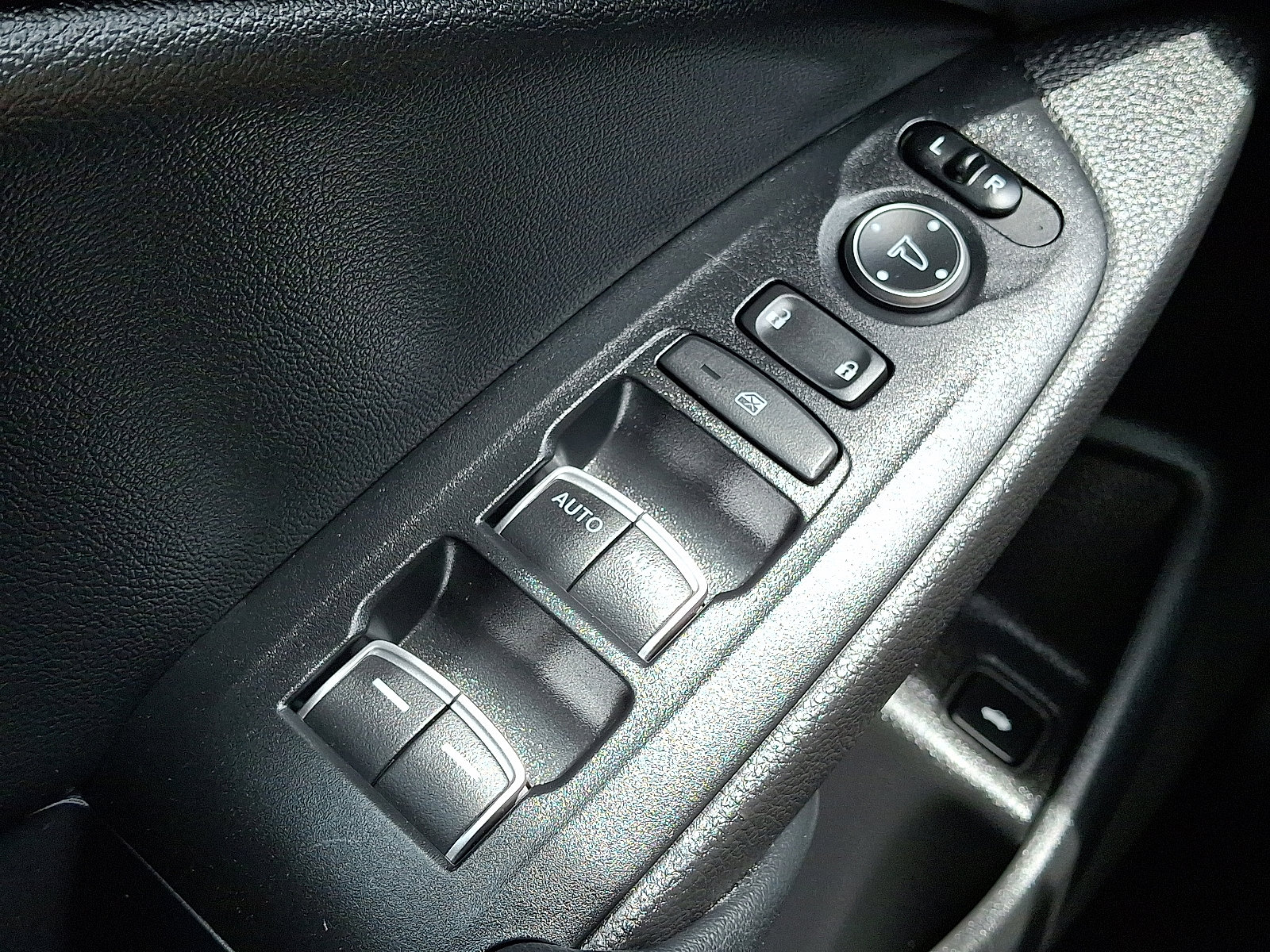 Used 2022 Honda Accord Sport image 24