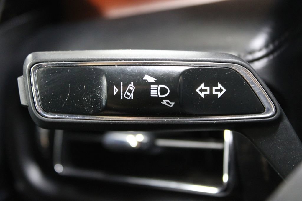 Used 2022 Lincoln Nautilus Reserve FWD image 27